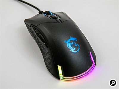 ホイールボタン、ロゴ、手前側の縁がLEDで光る
